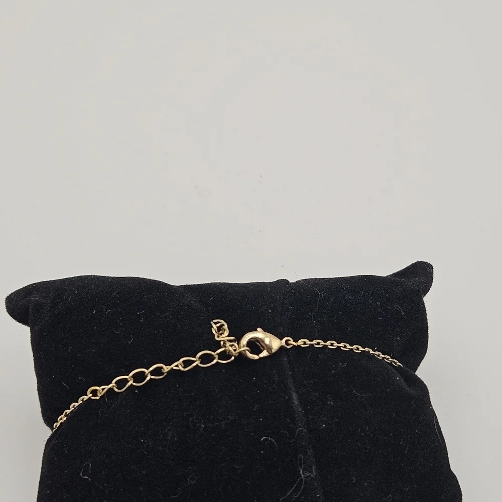 N/A gold tone
